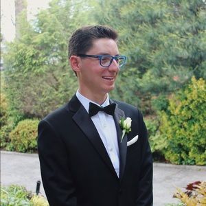 Meet your Posher, Justin