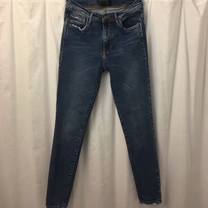 Zara distressed skinny jeans size 4