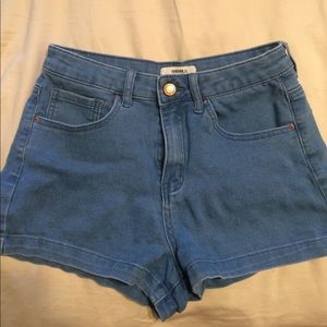 Size 28 Forever 21 shorts