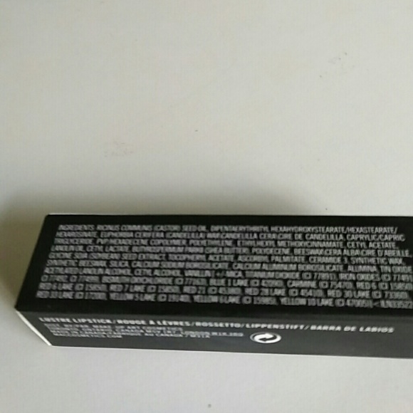 Mac Lustre Lisptick: Color:ChiLi 22 - Picture 6 of 6