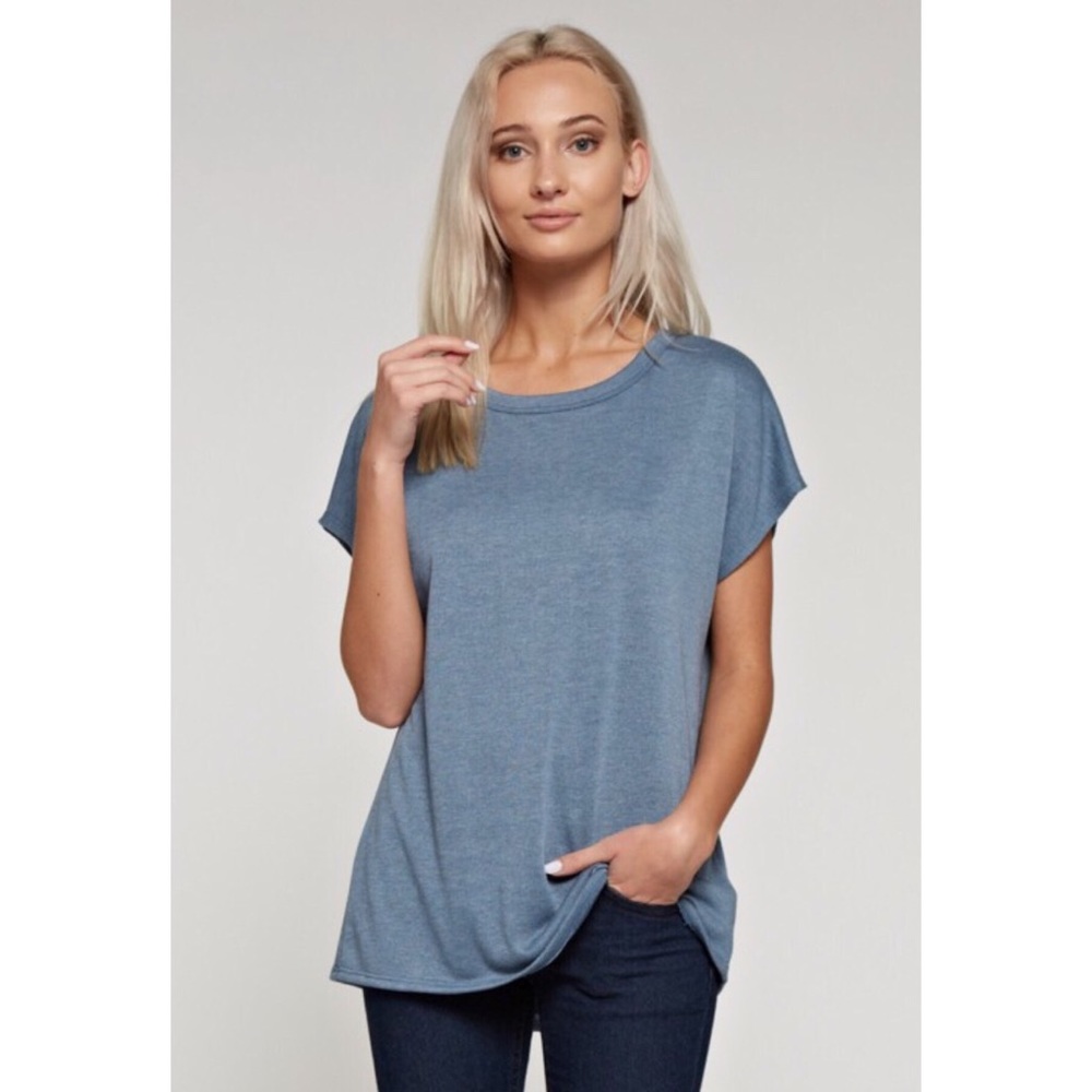 Laser Cut Detail Back Top - Picture 3 of 4