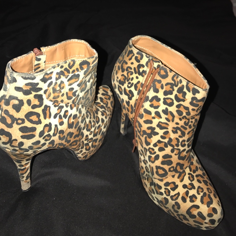 Leopard Booties - Picture 2 of 3