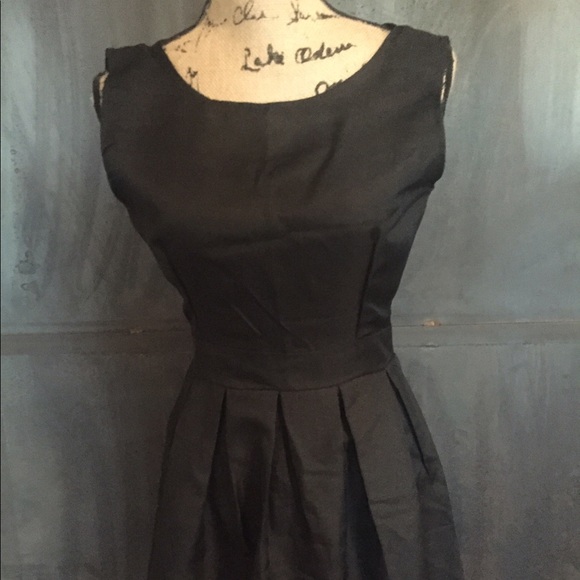 Black soft dress with cut out back - Picture 1 of 3