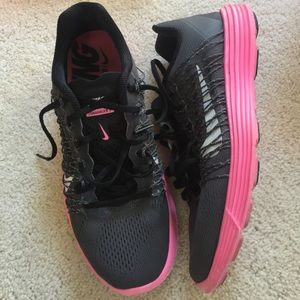 Nike Lunaracer Shoe