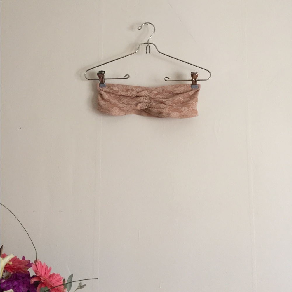 nude strapless bra