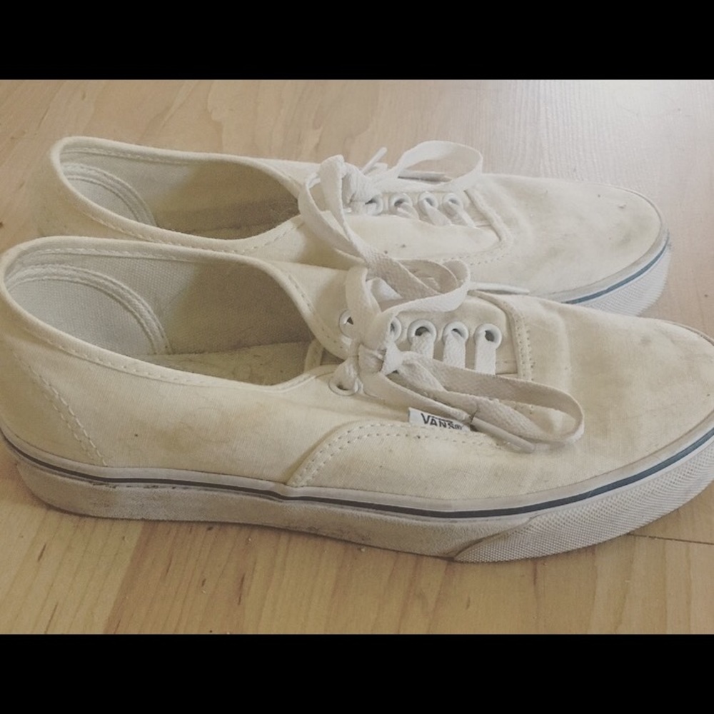 SOLD Cream unisex Vans