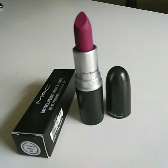 Mac Lustre lipstick Color:Rebel 20 - Picture 1 of 4