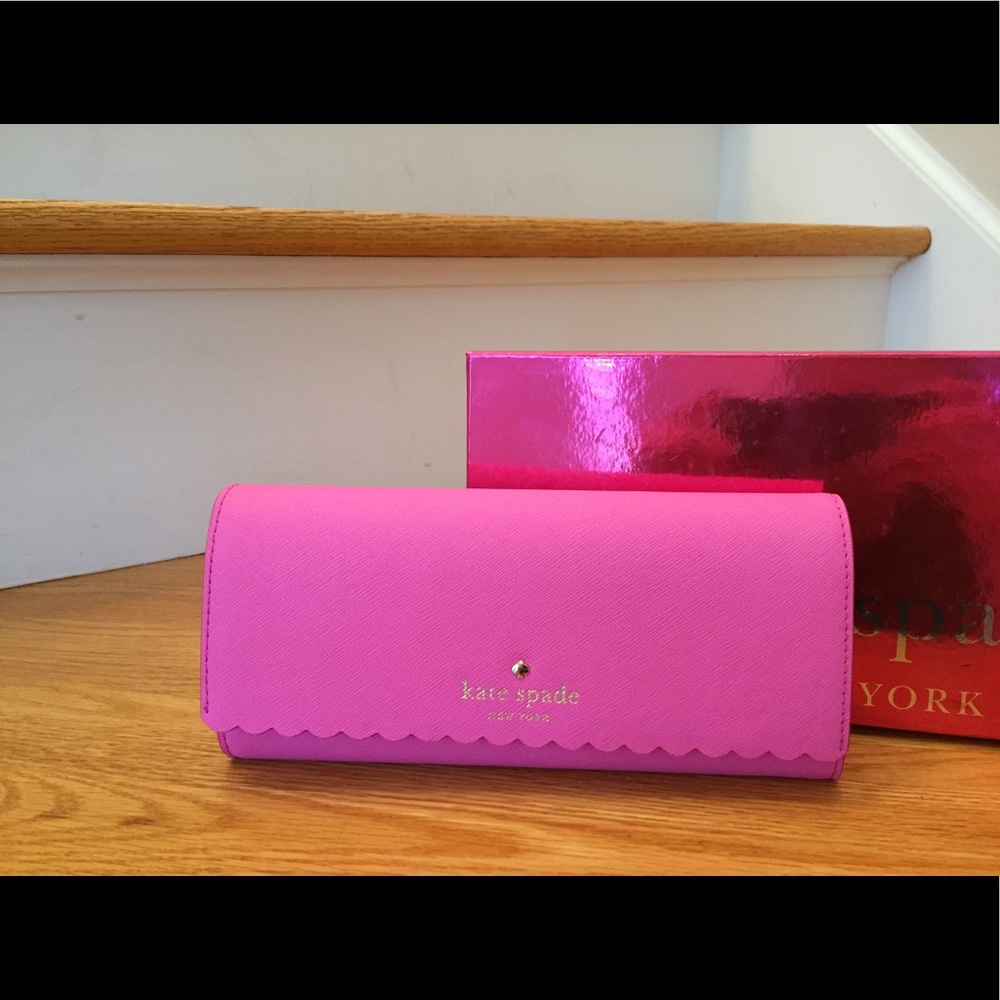 NWOT KATE SPADE WALLET