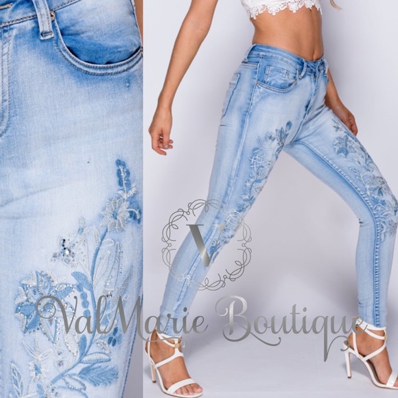 SZ 4 LAST 1! Floral Embroidered Skinny Denim - Picture 4 of 8