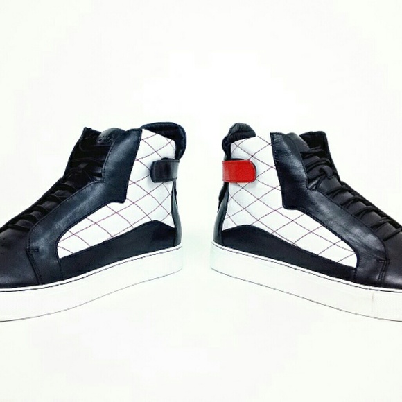 NOMALY Heritage - Picture 1 of 4