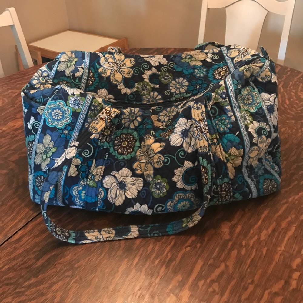 Vera Bradley XL duffle bag,  Mod Floral Blue