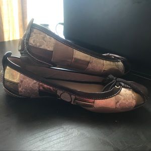 Coach flats