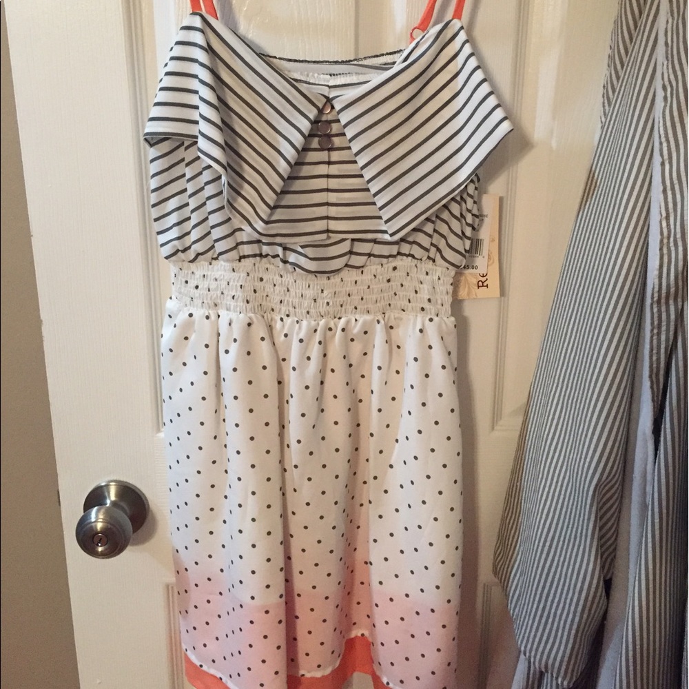 Cute sundress!