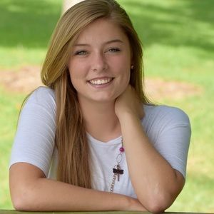 Meet your Posher, Ashley