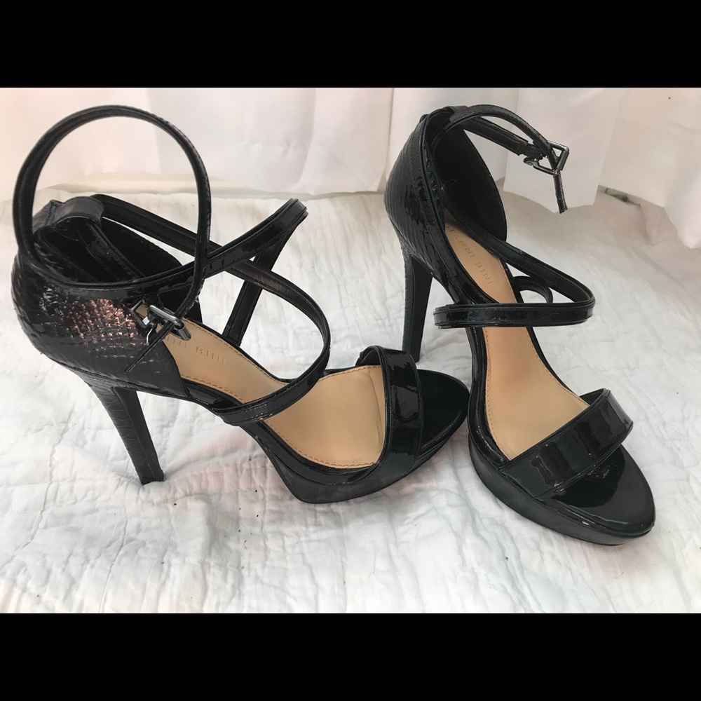 Black Gianni Bini Heels