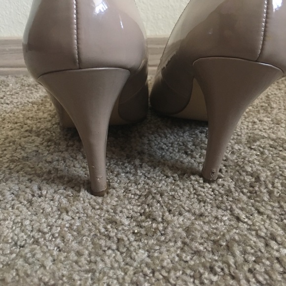 Nude heels 2 1/2 inch - Picture 4 of 4