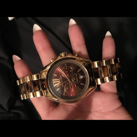 Michael Kors Bradshaw - Picture 1 of 1