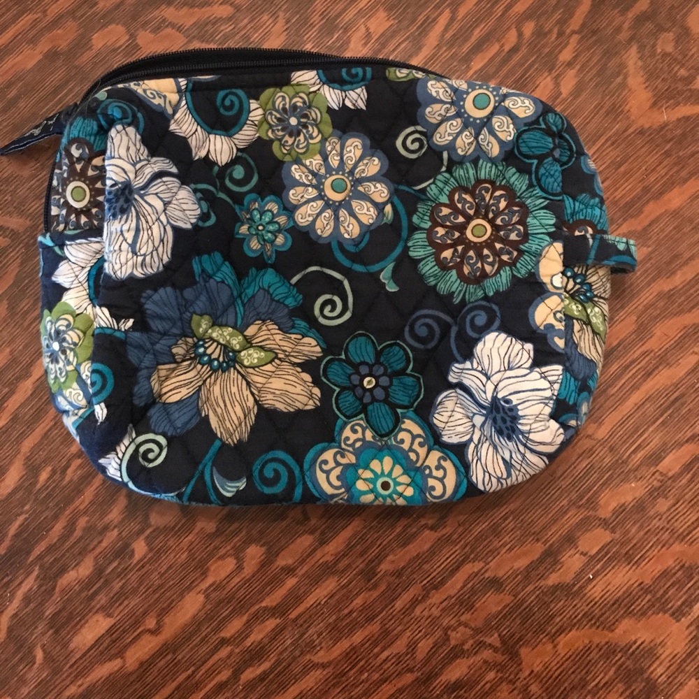 Vera Bradley Mod Floral Blue cosmetic bag