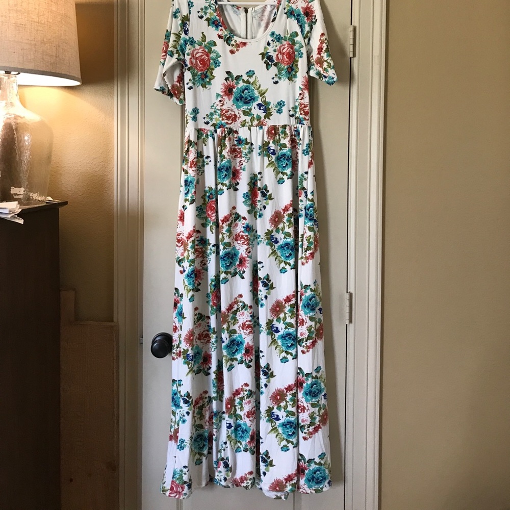 Floral Maxi - Picture 1 of 4