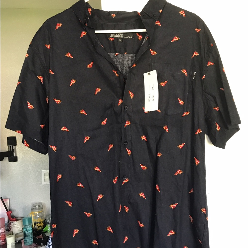 Unisex TShirt with pizzas TAGS STILL ON