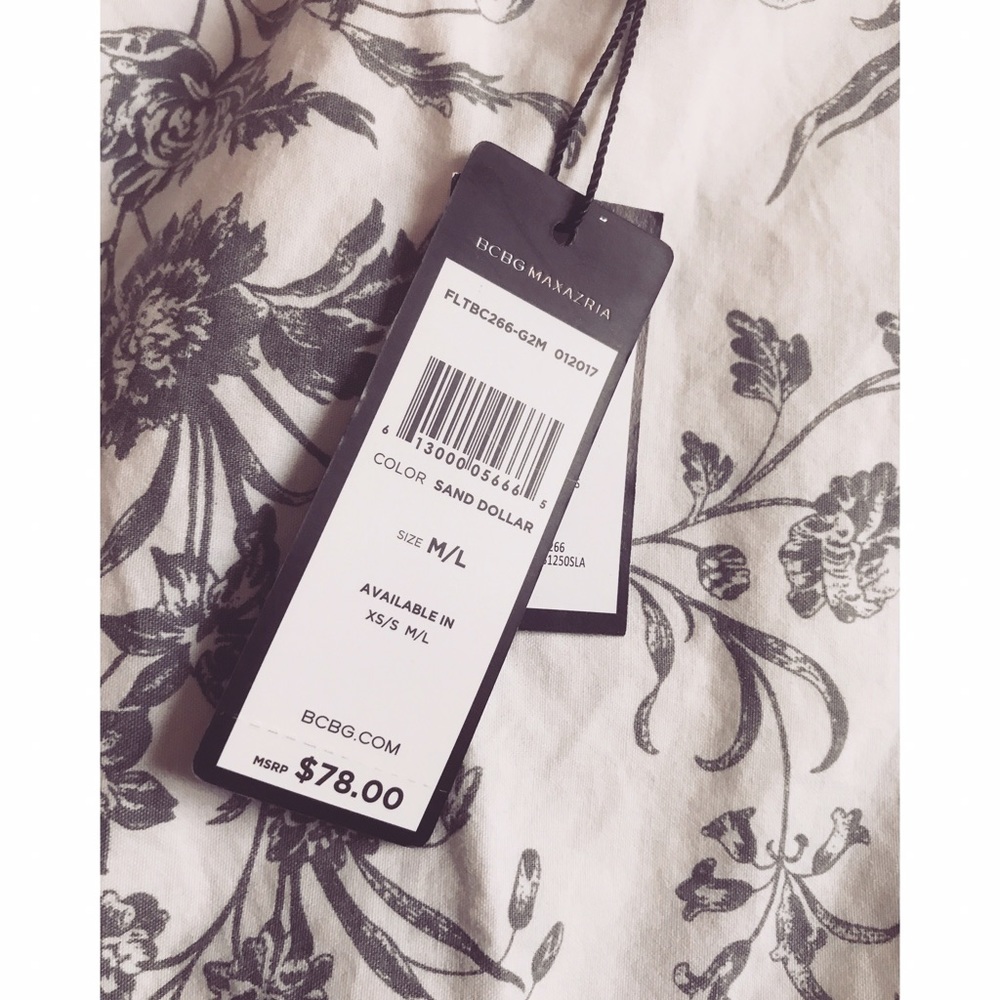BCBG MaxAzria Belt 💗 - Picture 2 of 2