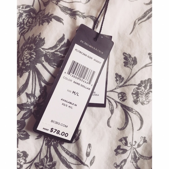 BCBG MaxAzria Belt 💗 - Picture 2 of 2