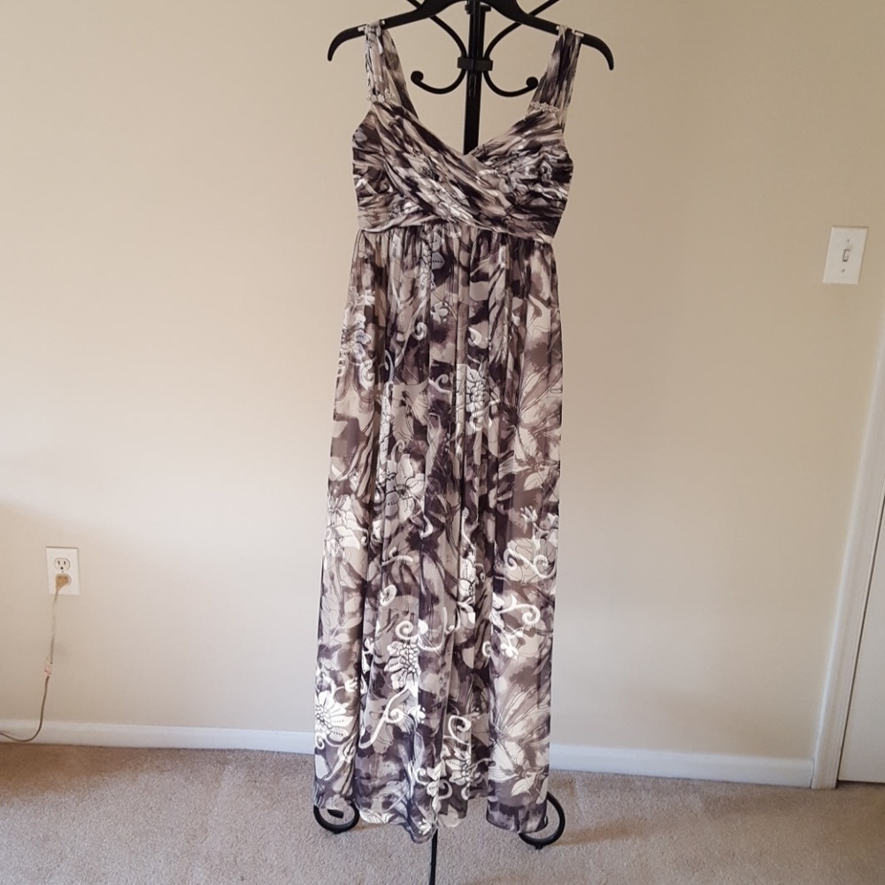 Gown black & Ivory chiffon