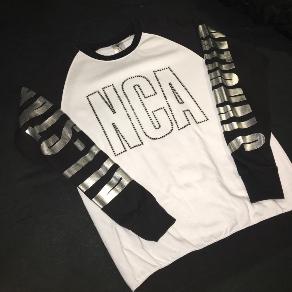 BLACK & WHITE NCA SWEATSHIRT