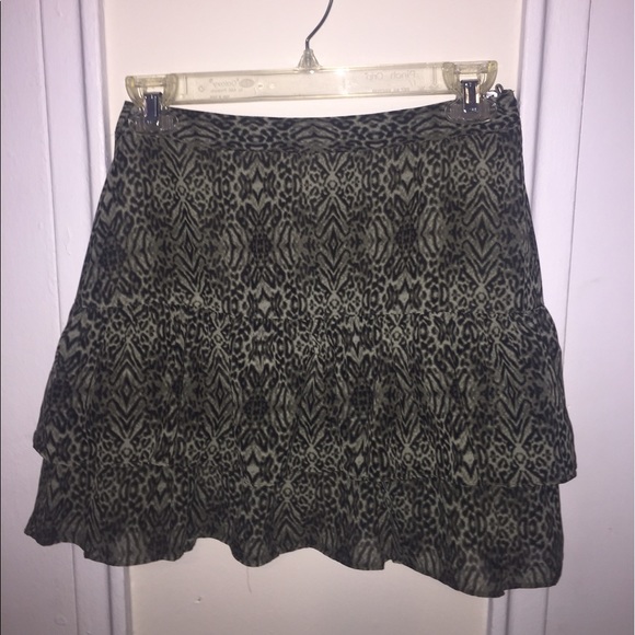 Paisley tiered ruffle skirt - Picture 2 of 3