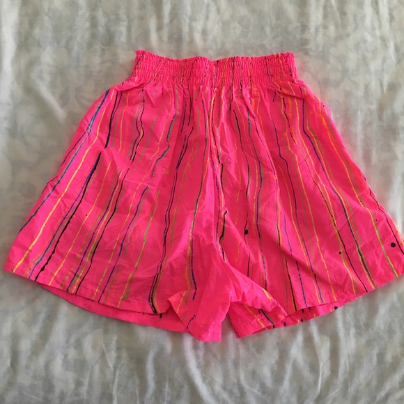 Vintage 1980's neon pink abstract print shorts XS - Picture 3 of 3