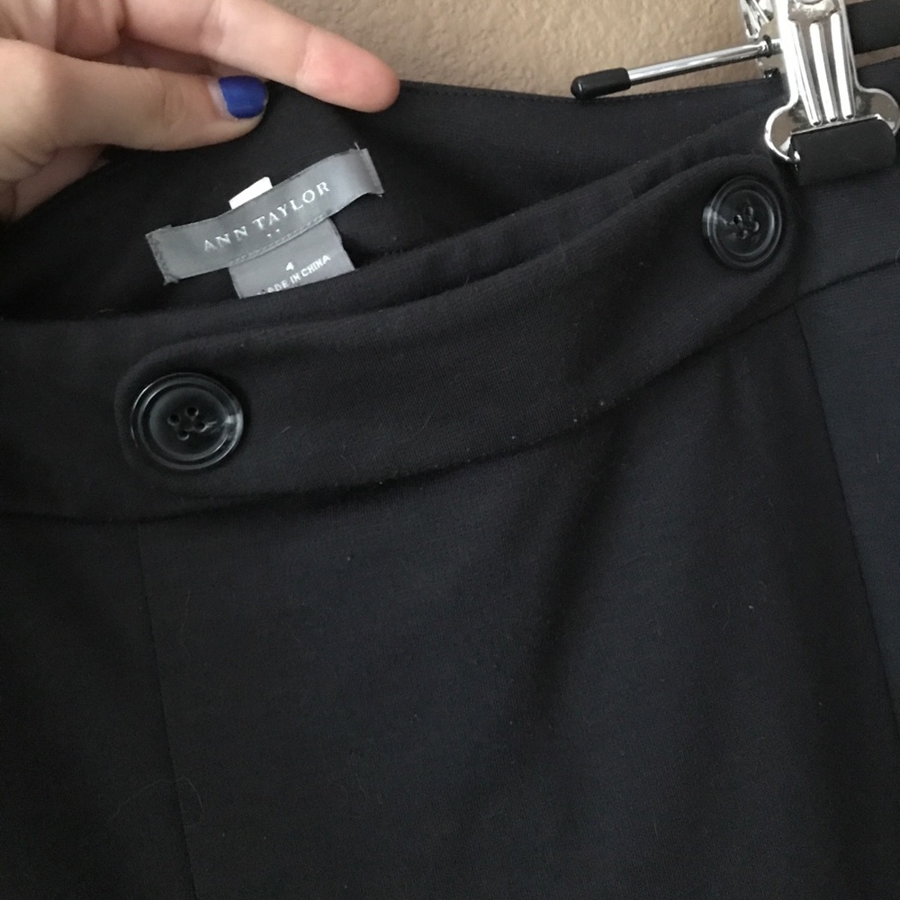 Classic Black Skirt 🤗 - Picture 3 of 4