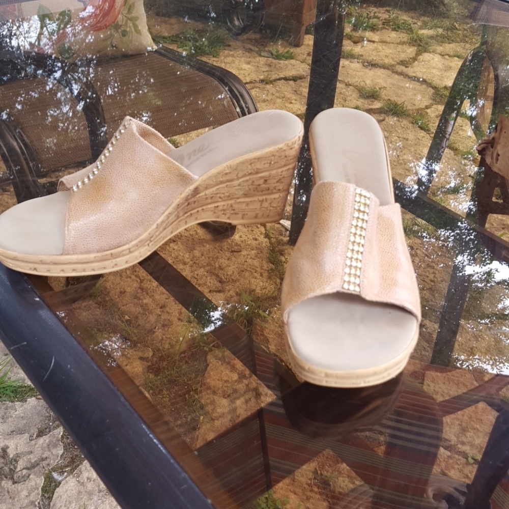 Super comfortable and soft leather