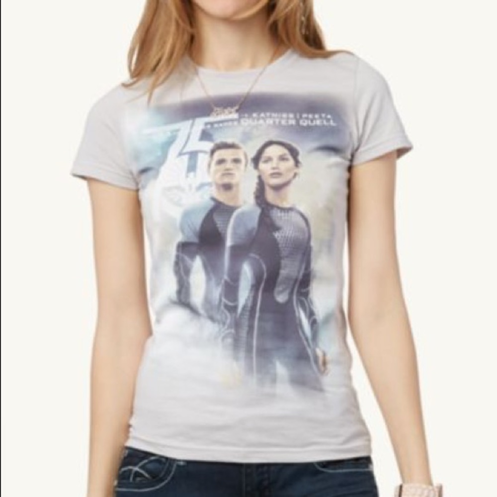 Hunger Games Katniss & Peeta shirt!