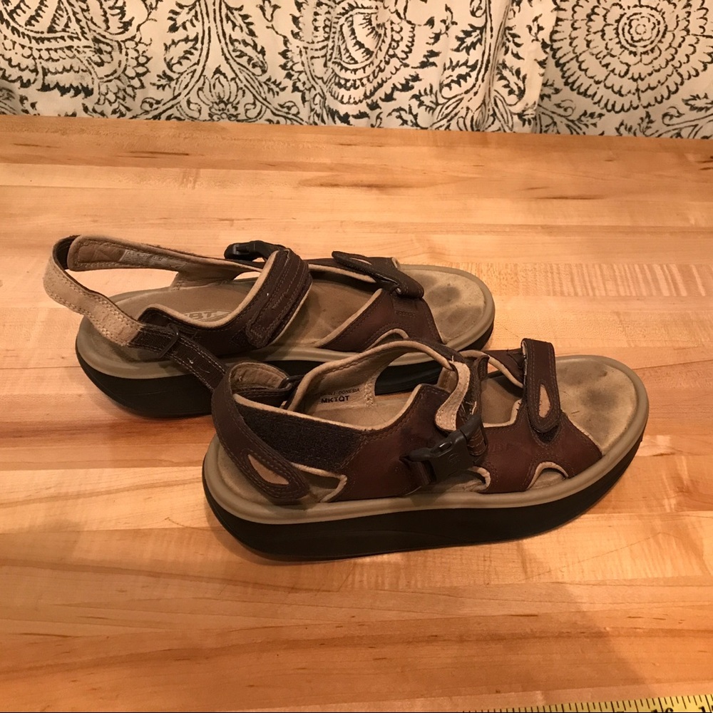 The original MBT toning and shaping sandals.