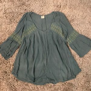 O'Neill// peasant top