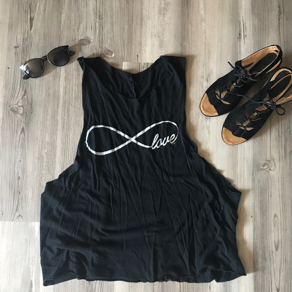 Brandy Melville Tops - Brandy Melville Graphic muscle tank