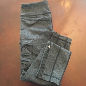 Work to workout ankle crops with zipper