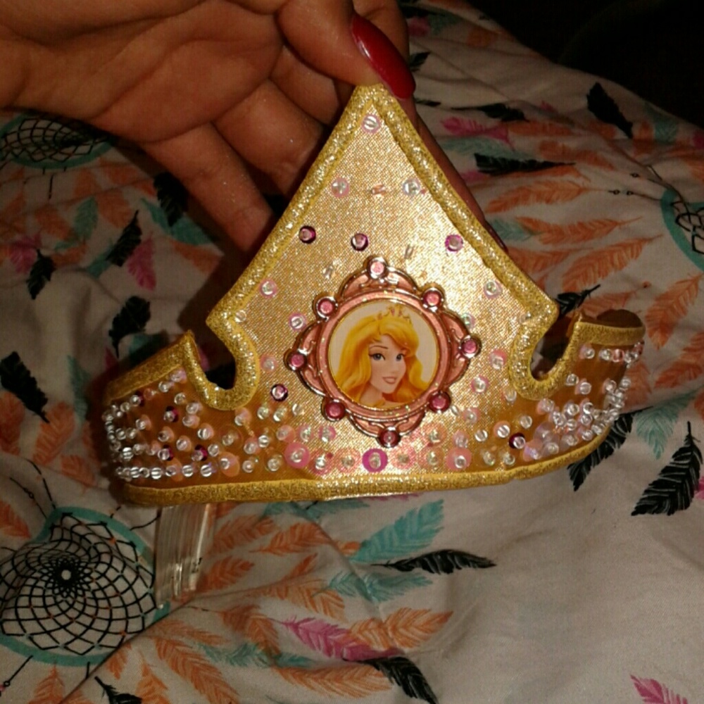 A crown of sleeping beauty