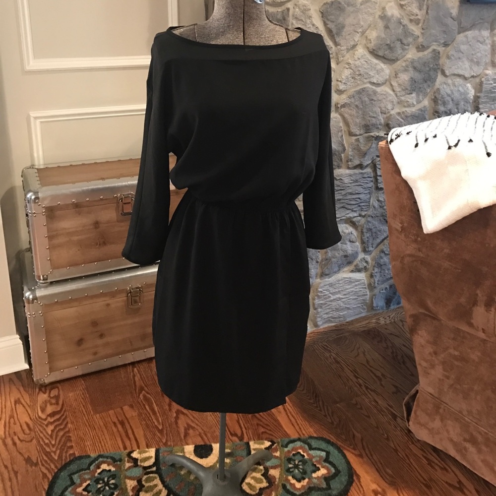 3/4sleeve black dress w sheer panel along neckline
