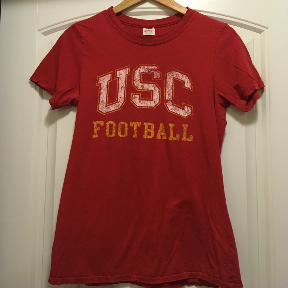 USC tshirt
