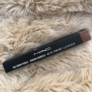 MAC Big Brow Pencil in "Lingering"
