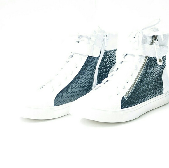 NOMALY Panda Knights - Picture 2 of 3