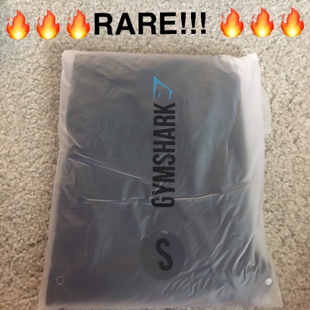 NWT!! Gymshark Flex Black Leggings!!