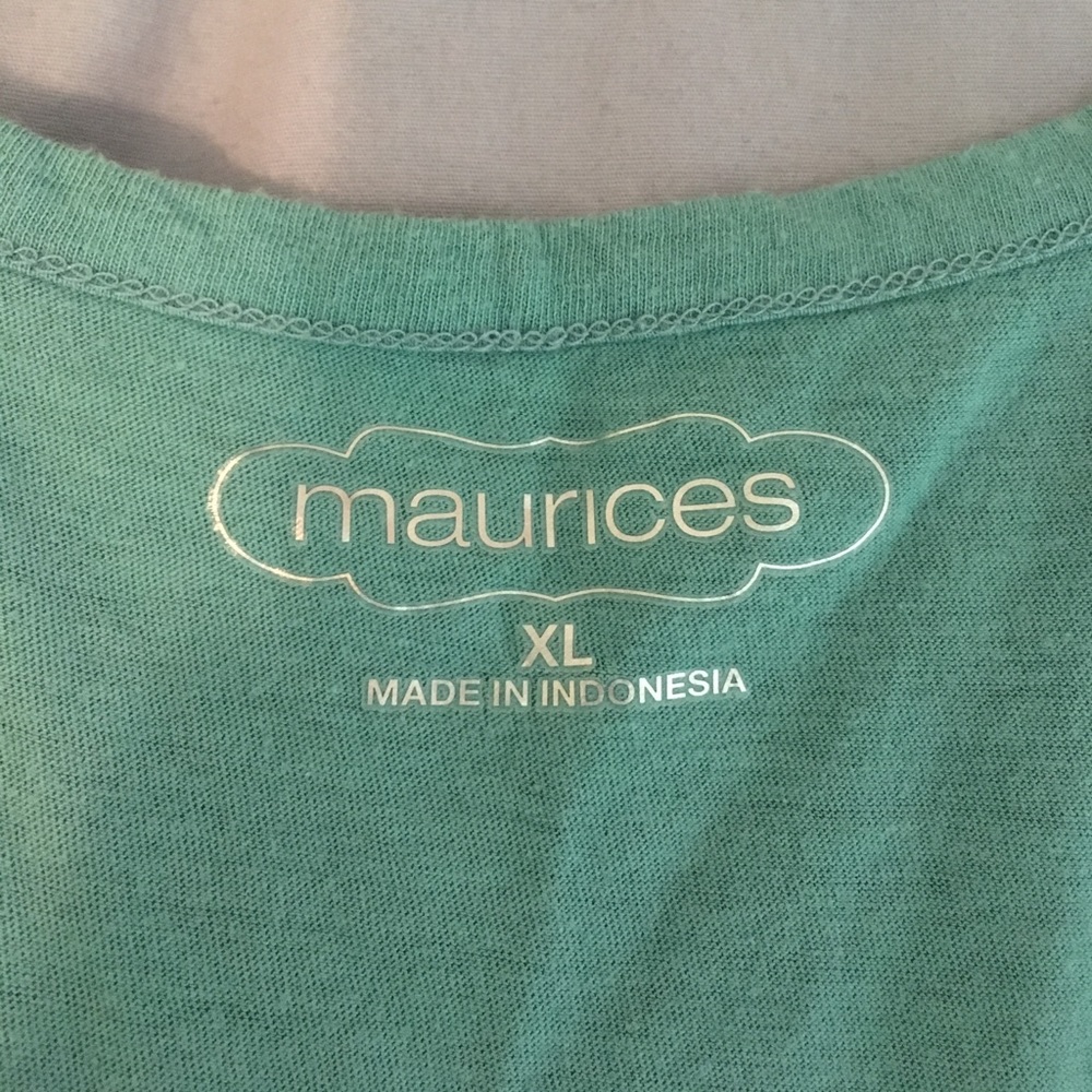 Maurice's tank top.