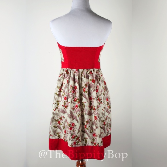 Flattering Strapless Dress - Picture 3 of 4