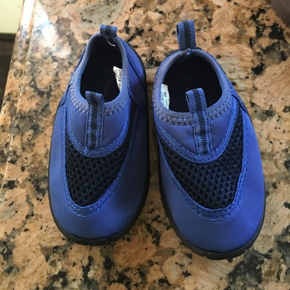 baby swim shoes size 4