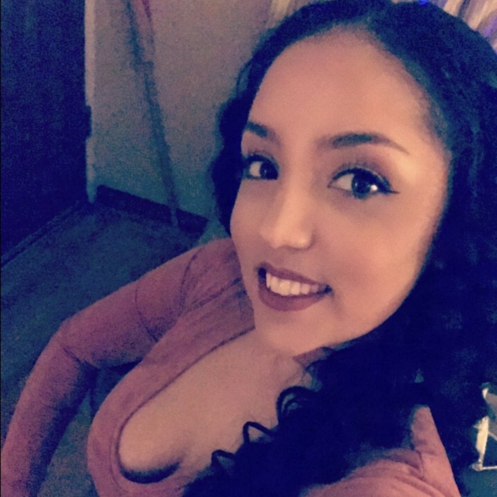 Meet your Posher, Lacey
