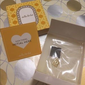 Stella and Dot Signature Initial Charm