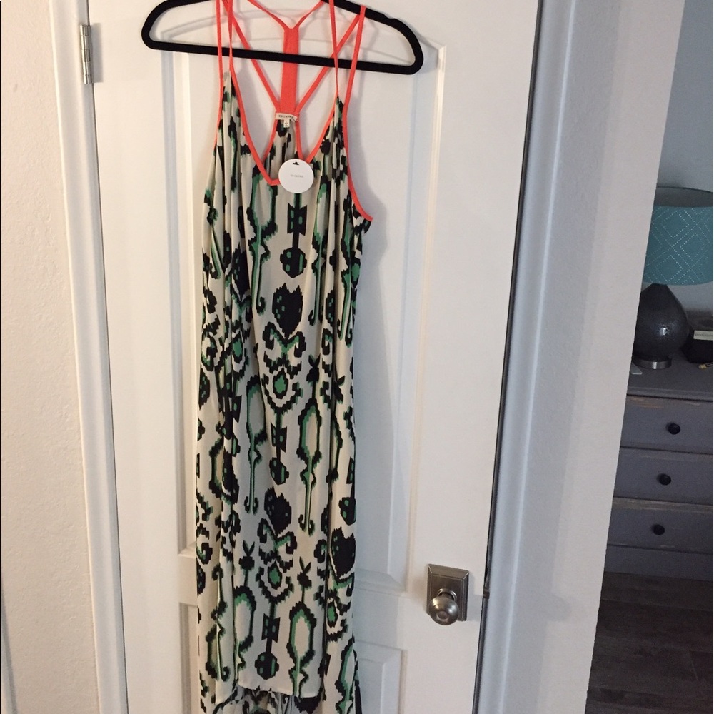 En Créme Mid Length tribal print dress