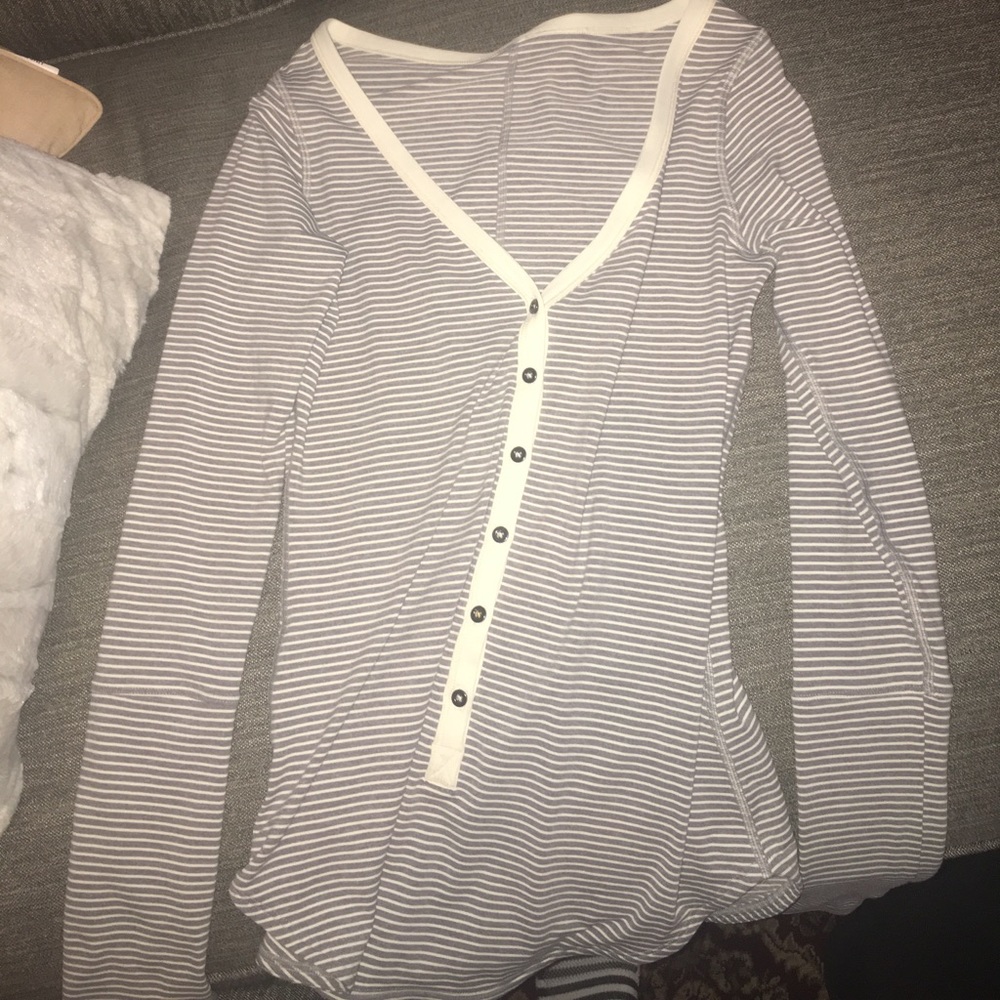 Long sleeve lululemon shirt